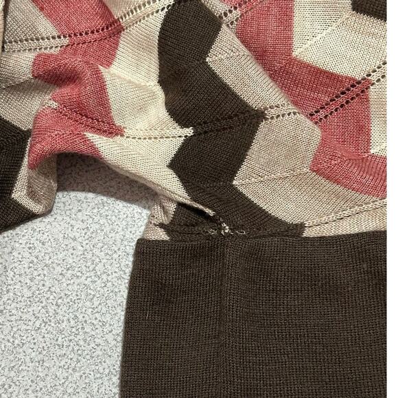 BCBGMaxazria Sz L‎ Dolman Kimono Scallop Sleeve Wool Wrap Sweater Zig Zag Retro - Picture 9 of 11